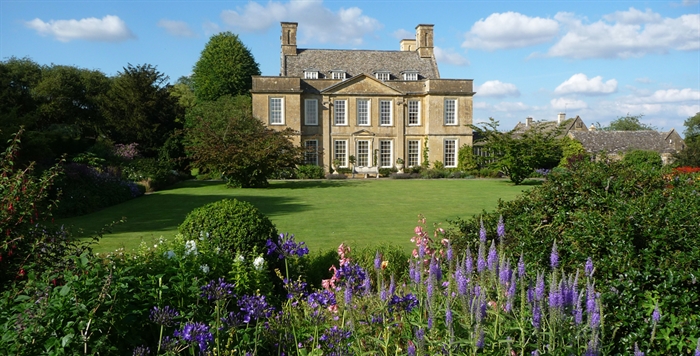 Bourton-House-Garden-12-1220-x