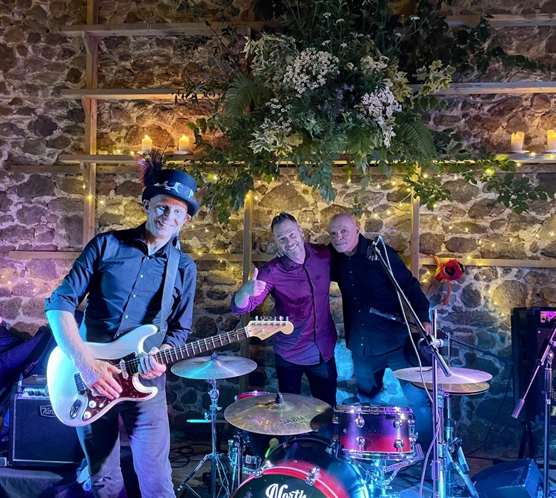 Official artwork for Christmas Band Night - The Dockneys